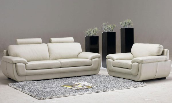 Xem xét kỹ càng sofa trước khi mua