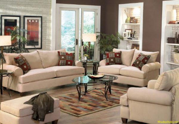 Bố trí sofa hình tròn phù hợp với không gian rộng rãi