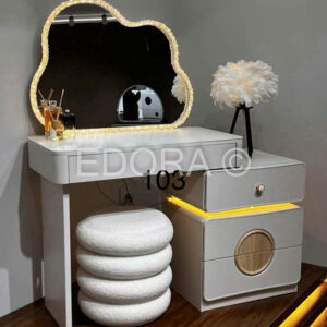 Bàn trang điểm gương đám mây TD103