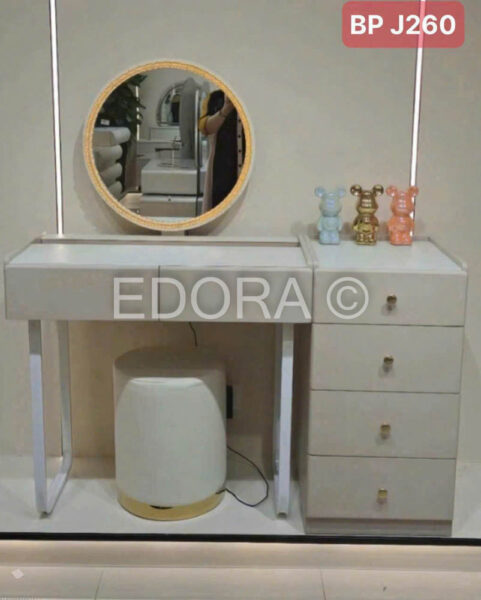 Bàn trang điểm 4 ngăn kéo BP J260