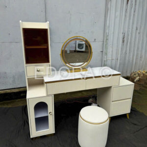 Bàn trang điểm tủ đứng gương led TD005