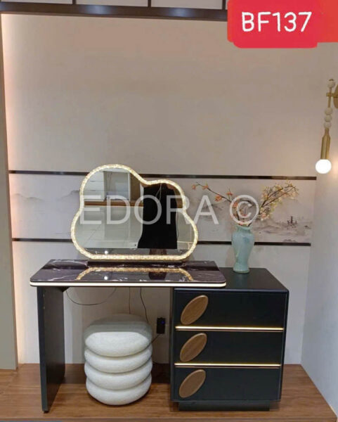 Bàn trang điểm hạt thóc BF137