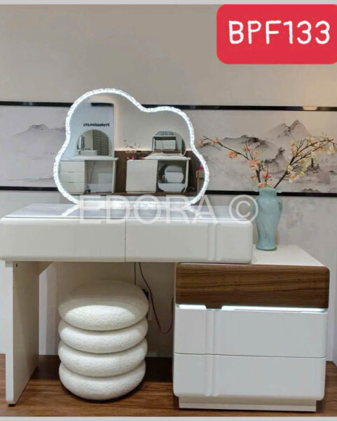 Bàn trang điểm màu trắng gỗ gương có đèn BPF133